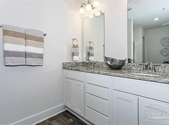 4th image of 6351 Park Dr