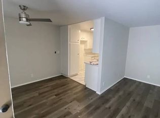 18655 Clark St #121, Tarzana, CA 91356