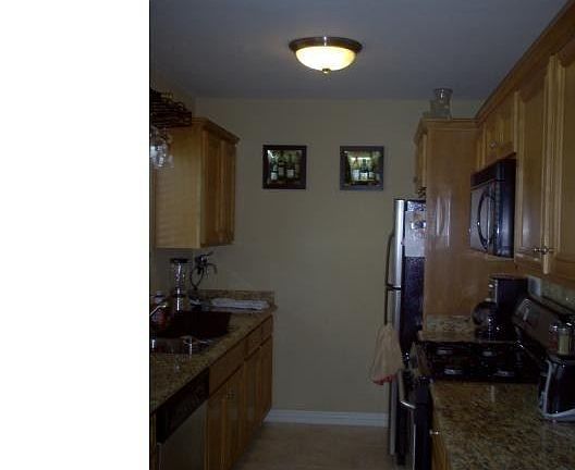 4th image of 5510 Adelaide Ave Unit 10