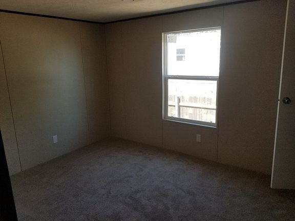 4th image of 2119 Pioneer Ln