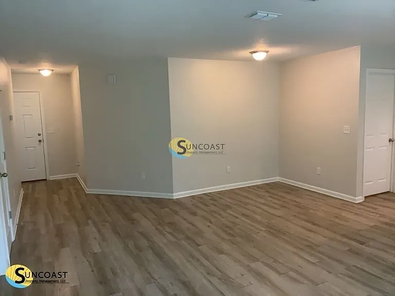 8113 Lanette St — Photo 13