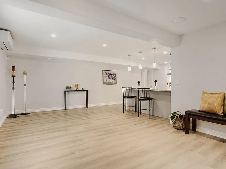 7725 E Byers Ave — Photo 4