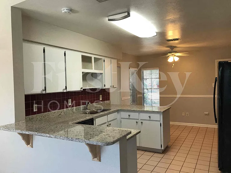 16219 Pebblebrook Dr — Photo 6