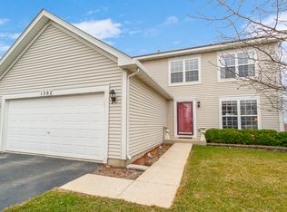 1302 Emington Ln, Minooka, IL 60447