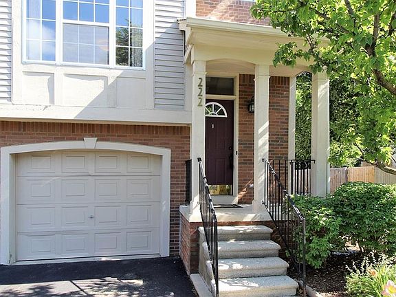 4th image of 222 Willis Ave #1