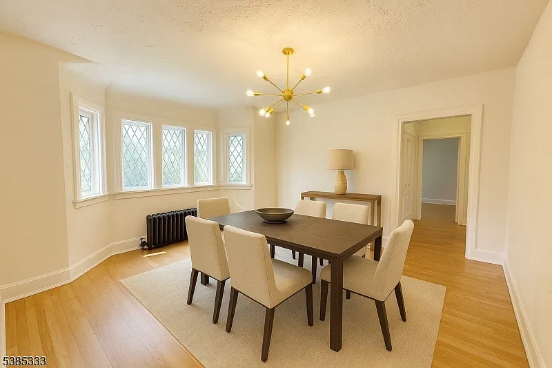 2 bed, 1.0 bath, 1000 sqft, $3,250 — Photo 3
