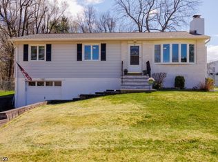 8 Primrose Ln, Glenwood, NJ 07418