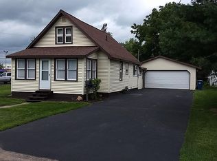 15 E Schneider St, Rice Lake, WI 54868