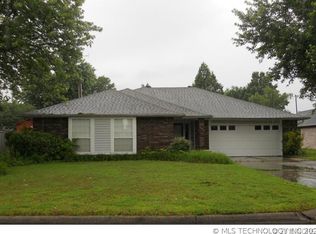 308 Roosevelt Ave, Wagoner, OK 74467