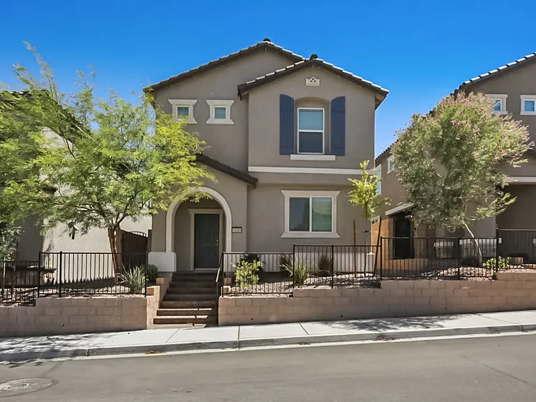 10589 Sariah Skye Ave — Photo 4