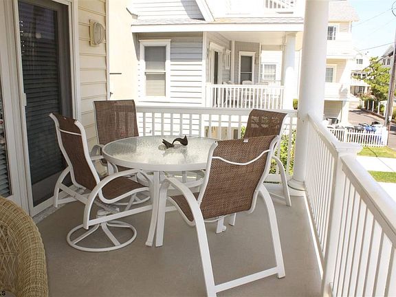 5th image of 3415 Central Ave #1