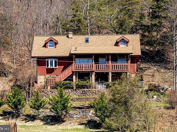 4th image of 1660 Canoe River Dr