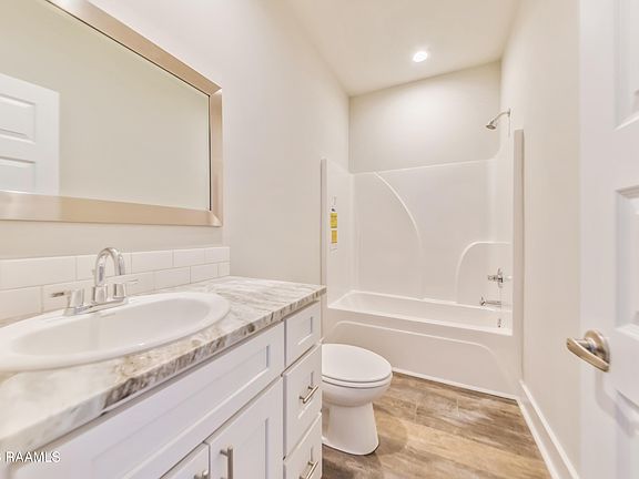 5th image of 107 Ragin Lofts Aly