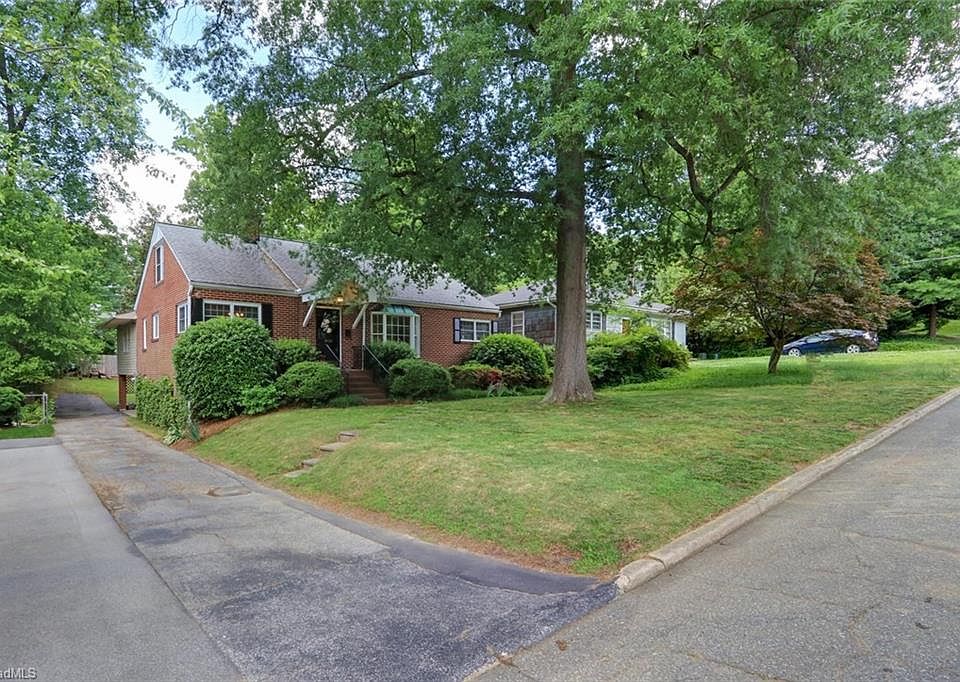 1st image of 1408 Desoto Pl