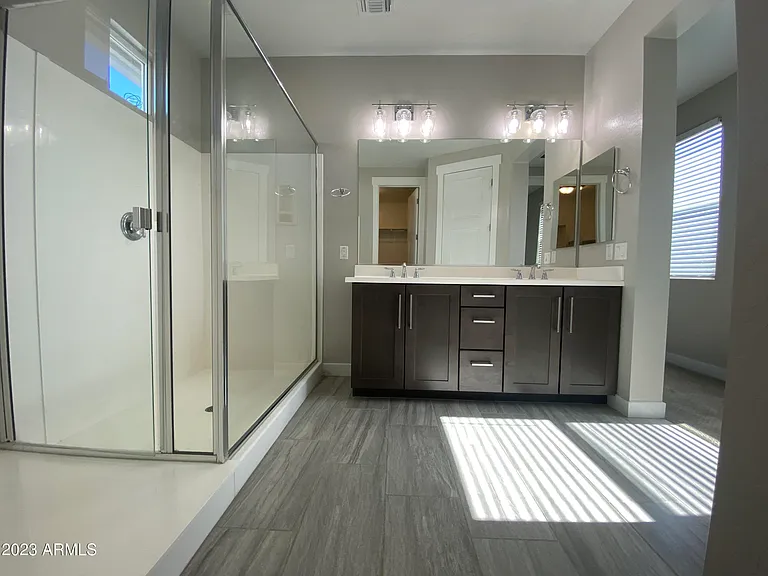 21065 W Elm Way Ct — Photo 13