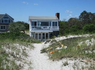 103 Wingaersheek Rd, Gloucester, MA 01930