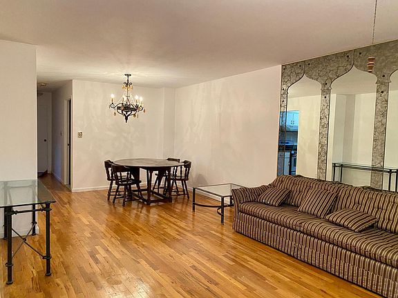 4th image of 18-15 Clintonville St Floor 2