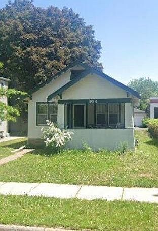 1st image of 934 Ottawa Ave