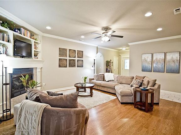 4th image of 1706 W Kelley Dr