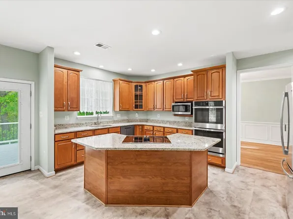 59 Twin Hill Ln, Stafford, VA 22554