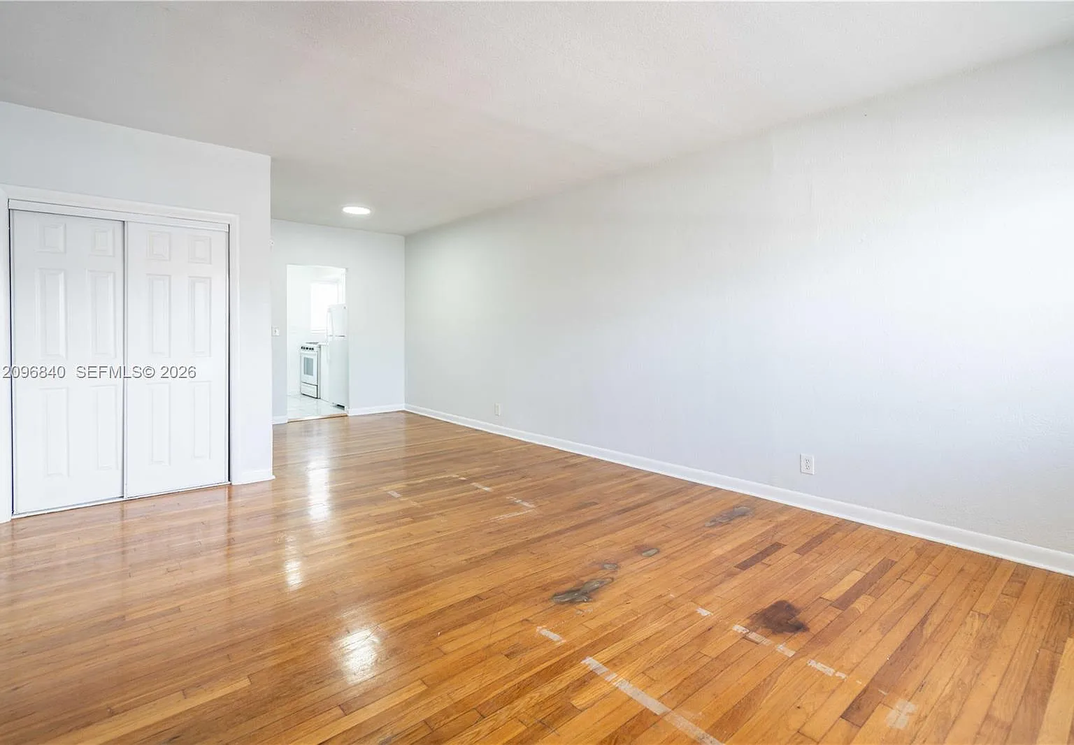 Ritz Royal Palm Ii Condo — Photo 4