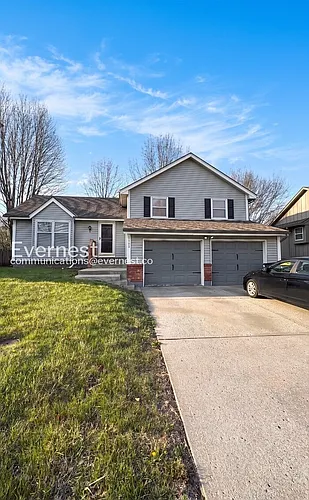 1120 SW Brook Ct Photo 1