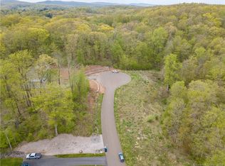 105 Blue Hills Dr, Guilford, CT 06437