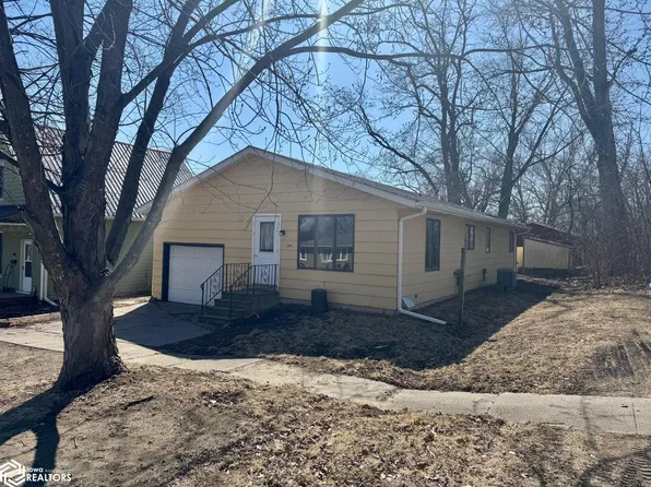 309 Cass St, Keosauqua, IA 52565