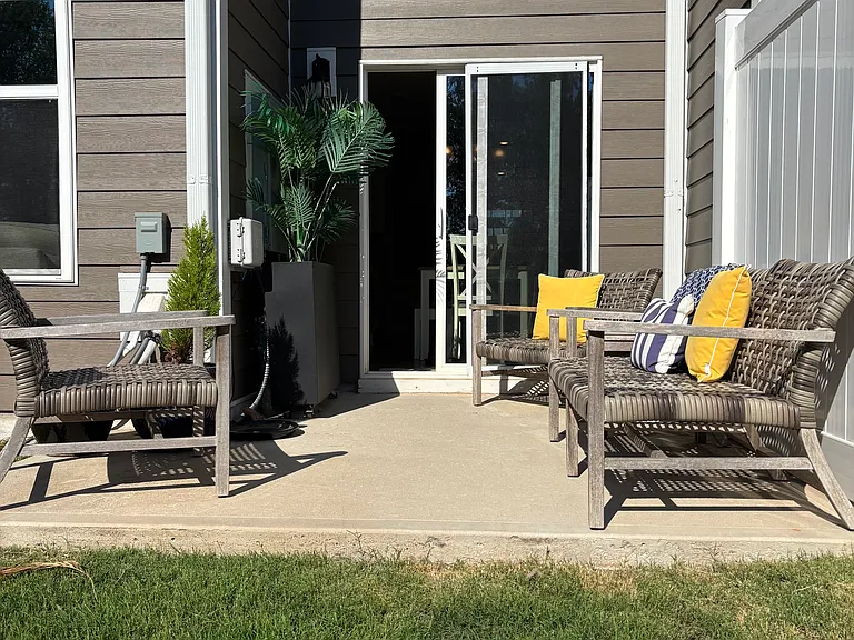 209 Brightleaf Rd — Photo 8