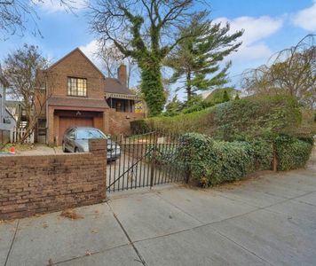 761 S Oak Drive, Bronx, NY, 10467