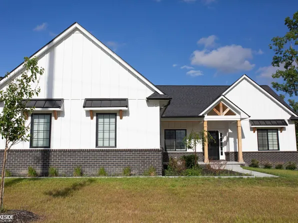 72260 North Ave, Armada, MI 48005