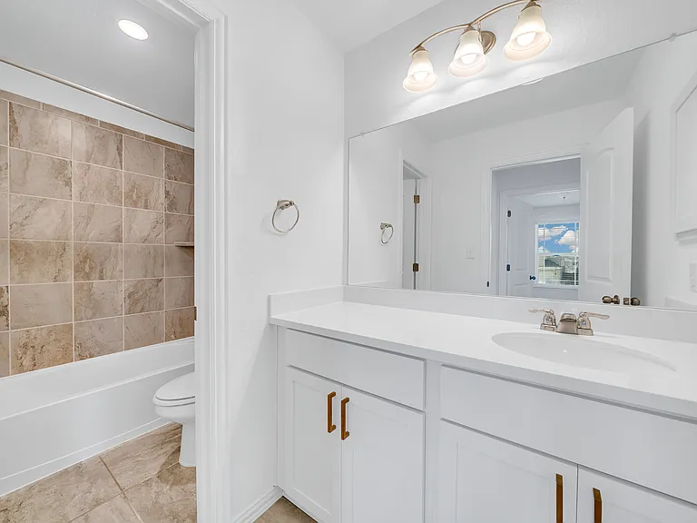 2050 Egret Ave — Photo 14