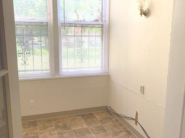 The Mansion — Photo 12