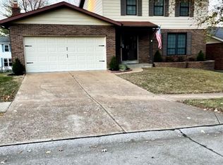 6047 Southern Dr, Saint Louis, MO 63123