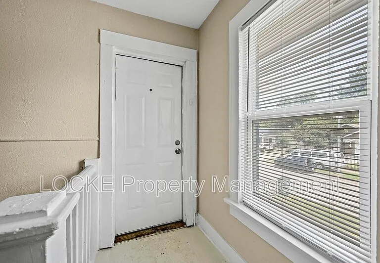 1016 E Arlington Ave #D — Photo 13