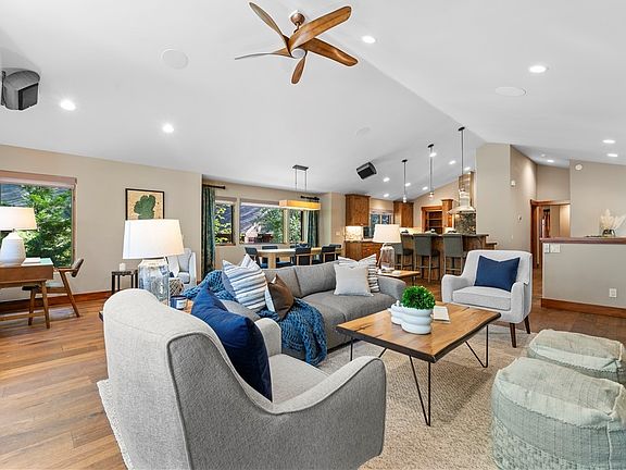 4th image of 832 Rosewood Cir