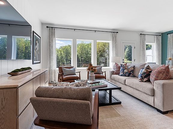 The Woodstone II - Family Room