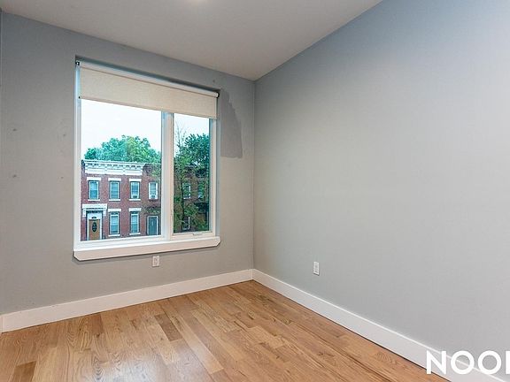 3rd image of 473 Kosciuszko St #4R
