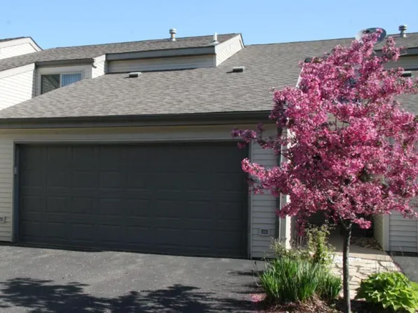 1817 Fairway Dr, Hudson, WI 54016
