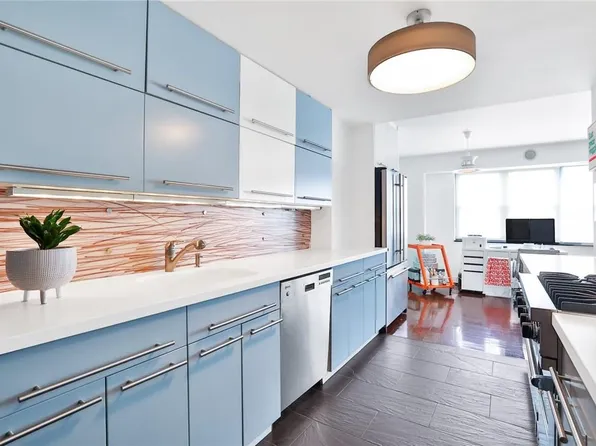 2 Washington Square #2G, Larchmont, NY 10538