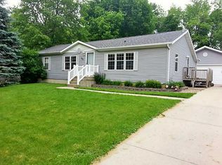 507 Jones St SE, Shellsburg, IA 52332