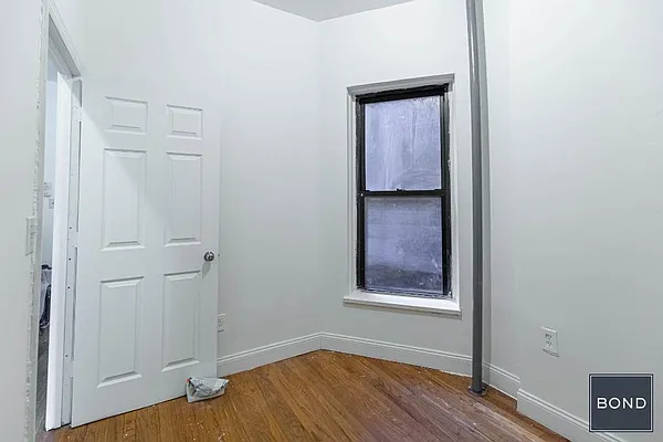 Rented by Bond New York | media 4