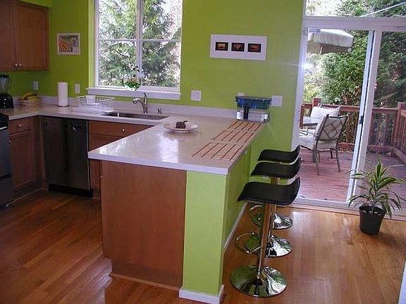 5th image of 16030 NE 94th Way