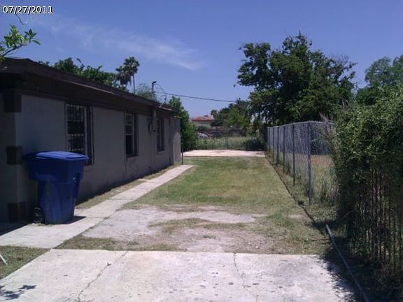 5th image of 2714 Austin Ave