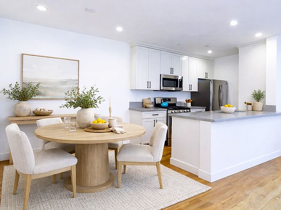2nd image of 811 Euclid St #811