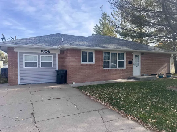 1308 N Fillmore St, Lexington, NE 68850