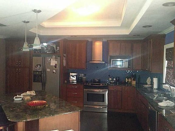2nd image of 632 Danube Ave