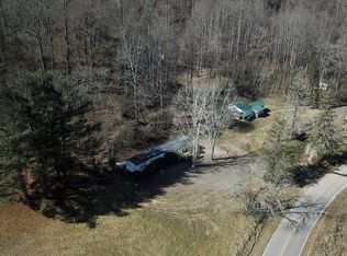 5495 Thomas Valley Rd, Whittier, NC 28789