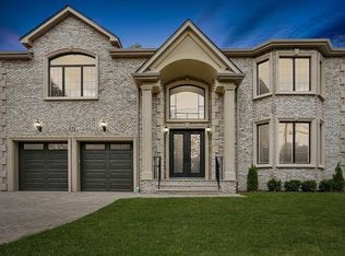 573 Green Valley Rd, Paramus, NJ 07652