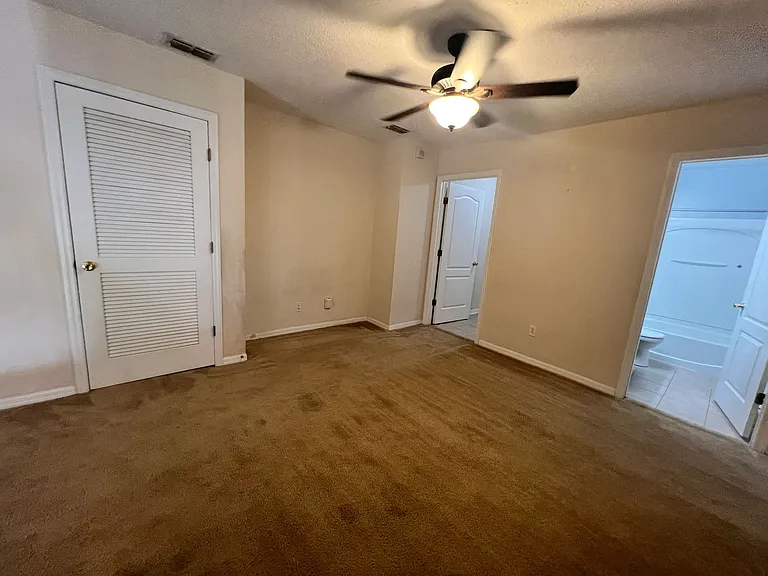 13491 Teddington Ln — Photo 37